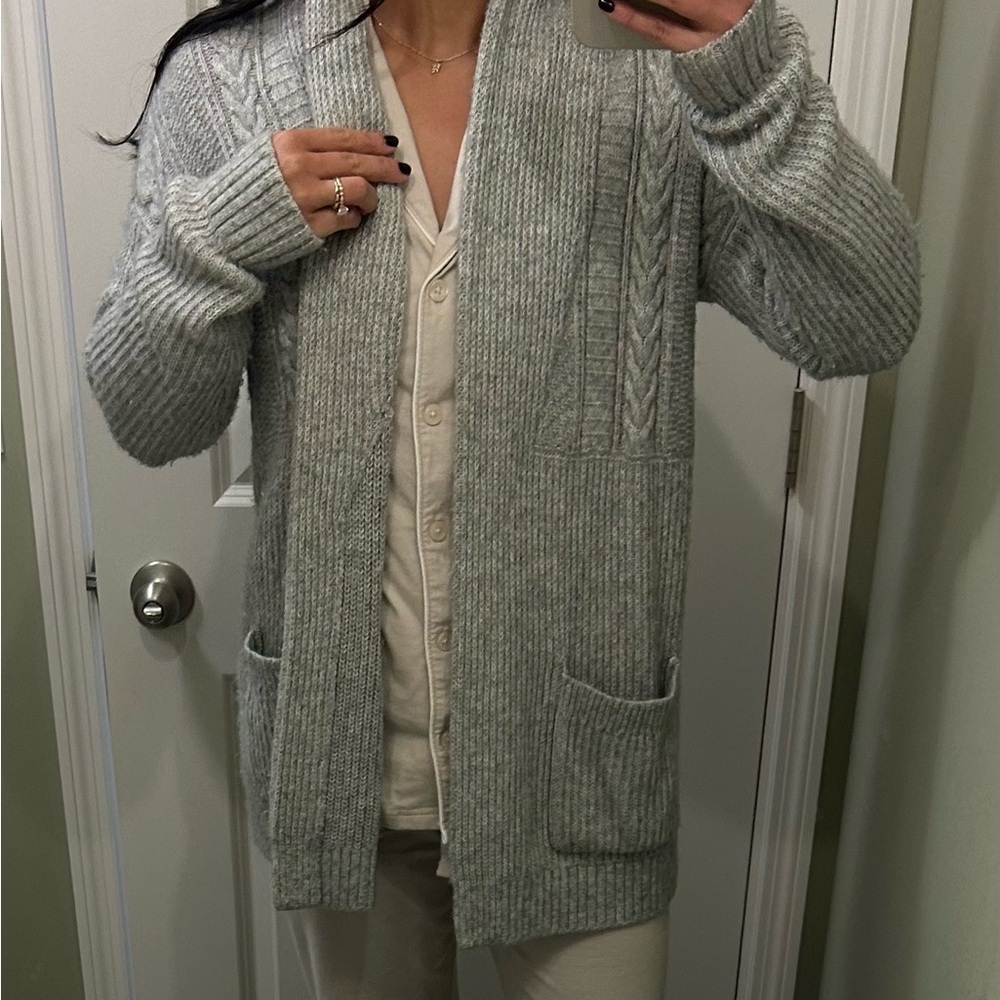 Abercrombie & Fitch Light Gray Knit Sweater - Picture 3 of 3